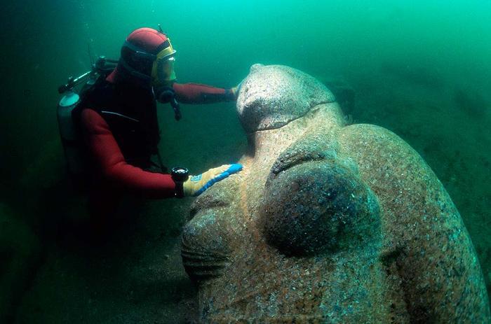 Egyptian Statue - Photo by Franck Goddio