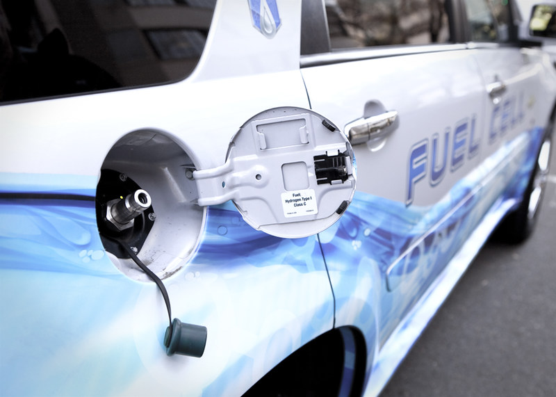 Hydrogen fueled car