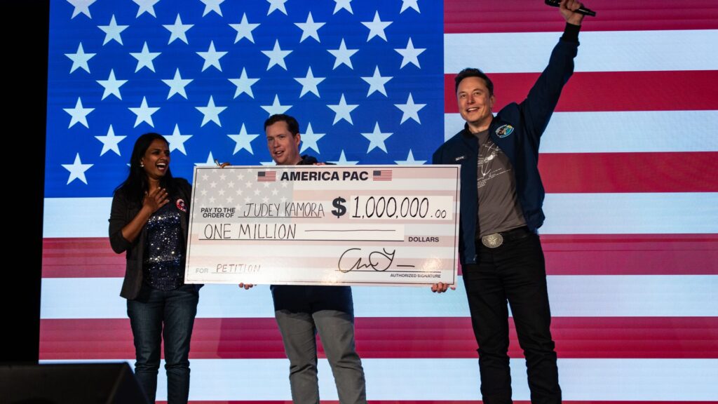 Musk gives 1 million dollars