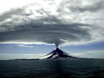 Volcano ash cloud