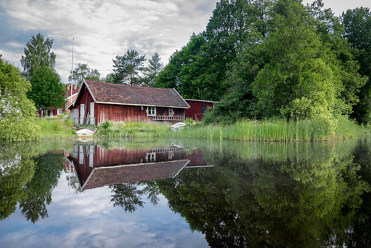 Lake House